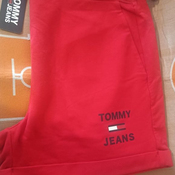Short stretch Tommy Hilfiger size 12 - Picture 1 of 3